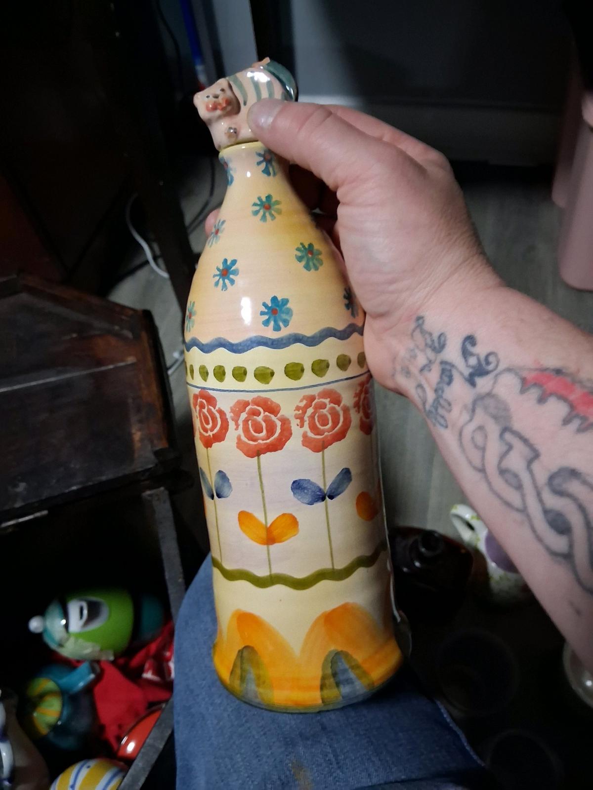 various antigue vintage teapot collection - Antioch, Tennessee - FleaMarketBay