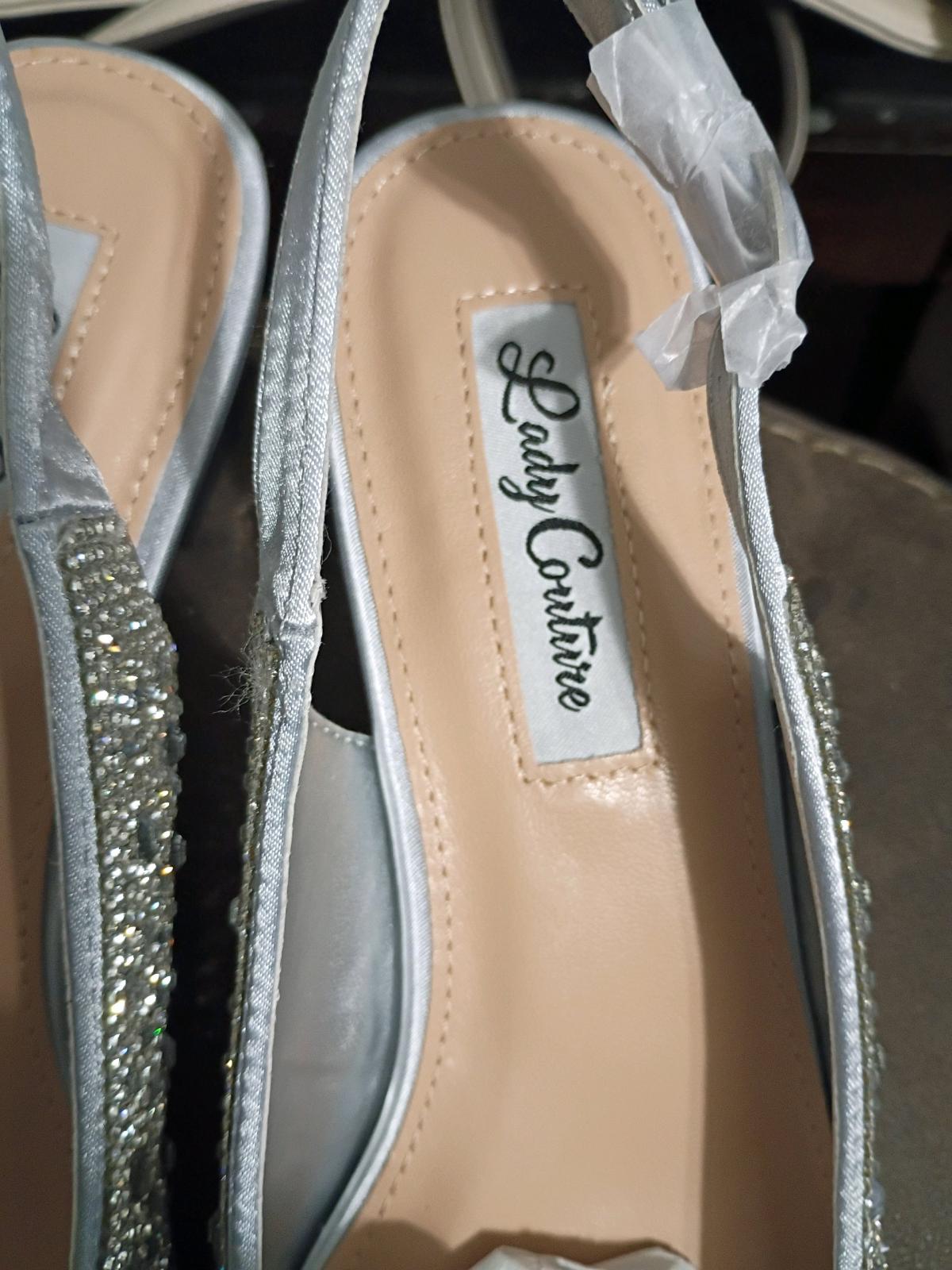 brand new lady conture heels - Royston, Georgia - FleaMarketBay