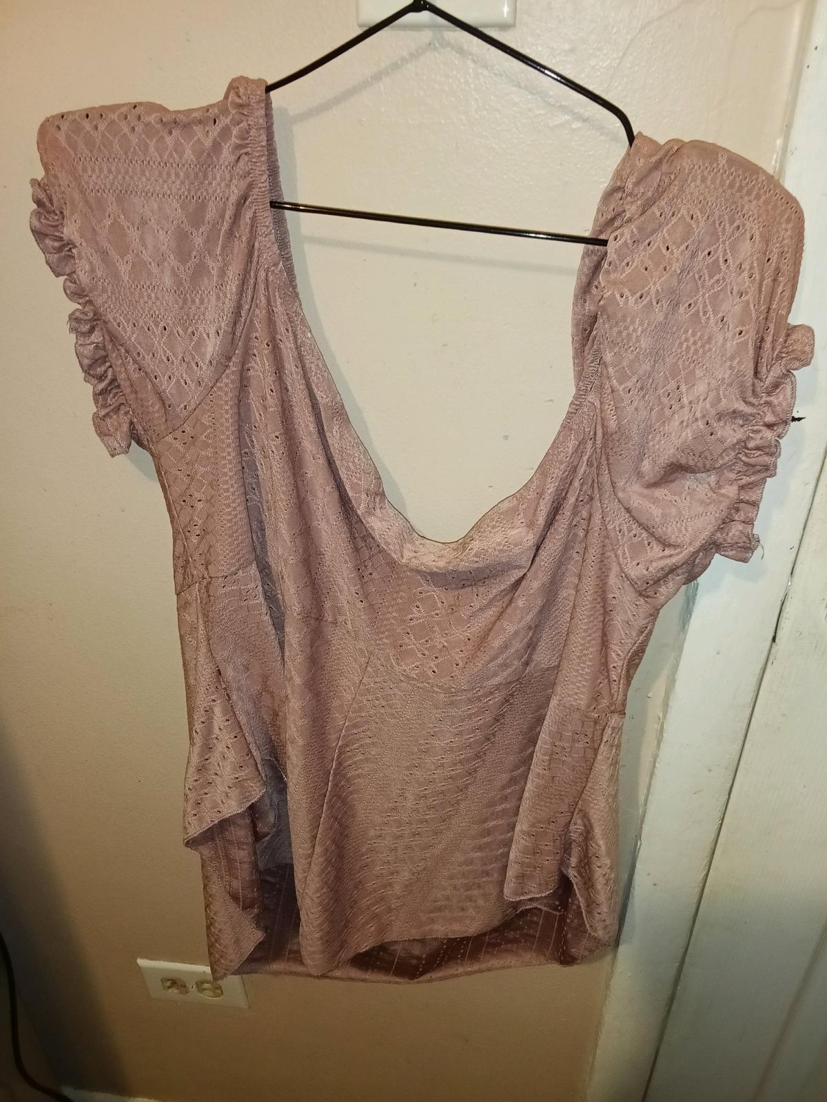 blusa de mujer women blouse - Chicago, Illinois - FleaMarketBay