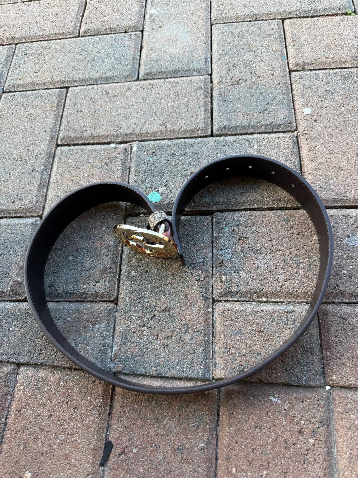 Gucci belt  floral belt correa Gucci - Miami Beach, Florida - FleaMarketBay