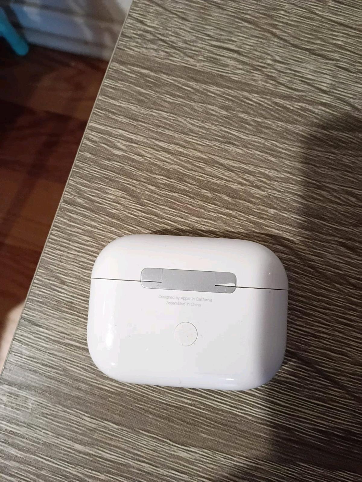 Generic Headphones  One Side Not Working - Austin, Texas - FleaMarketBay