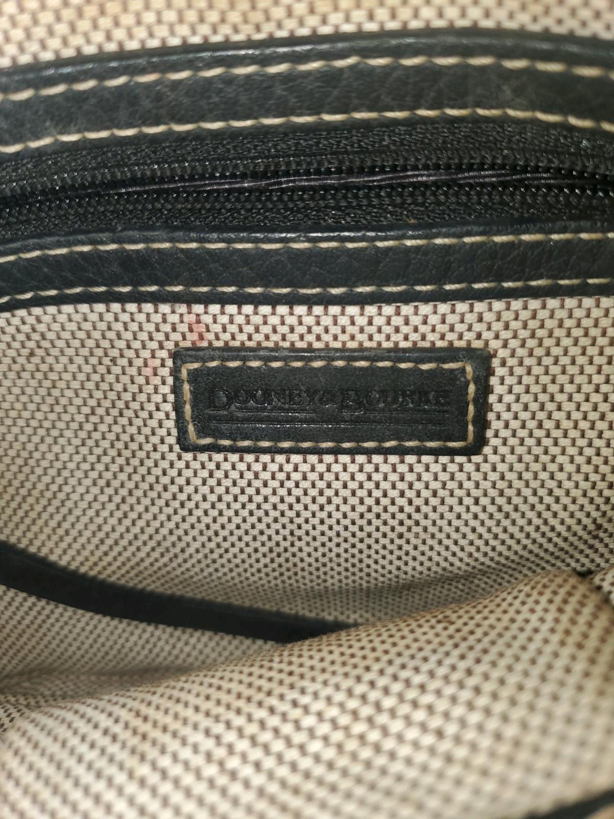 Small Dooney and Burke purse - Aransas Pass, Texas - FleaMarketBay