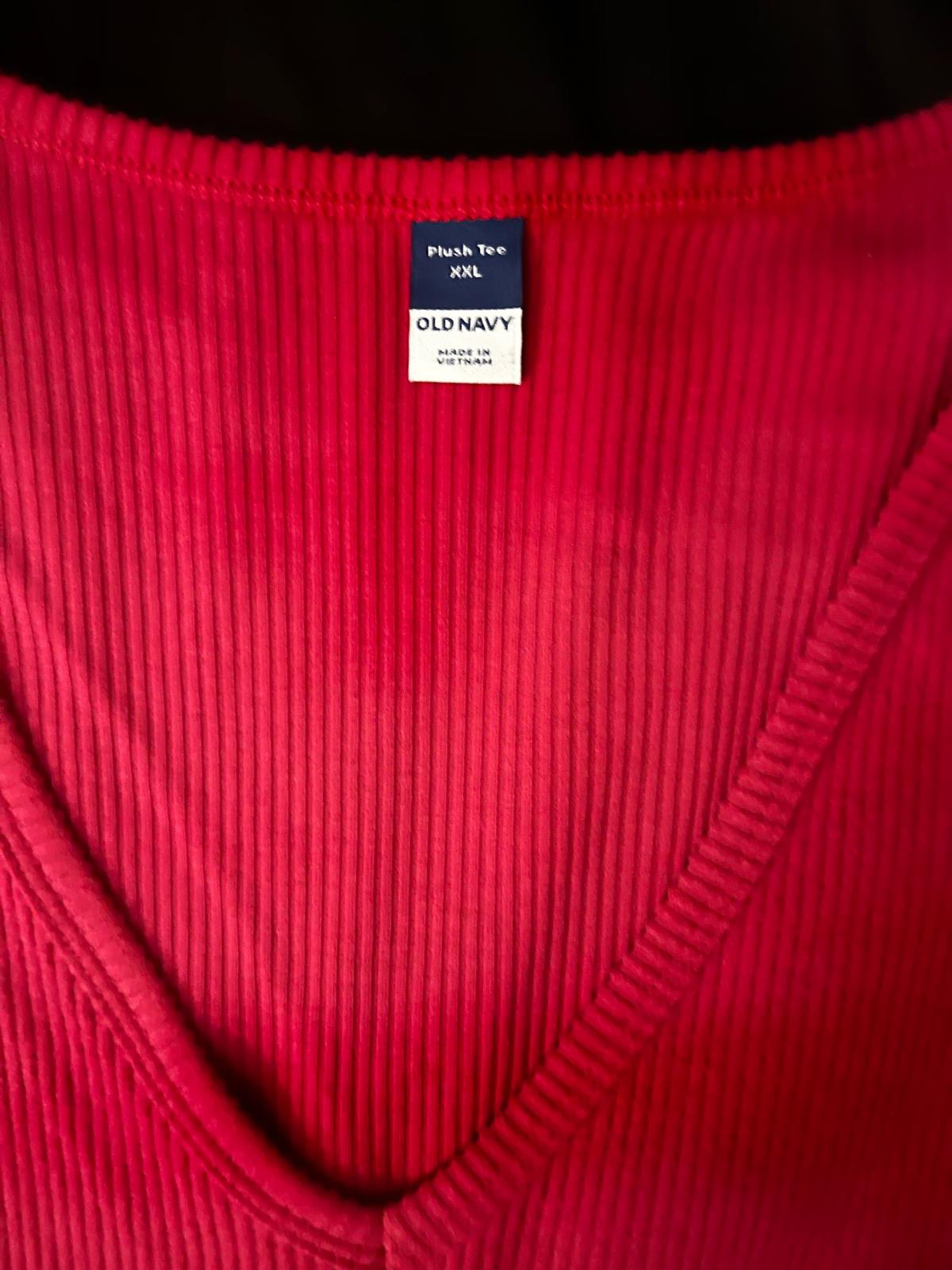 Pink VNeck Top NEW WITH TAG - Norwood, Massachusetts - FleaMarketBay