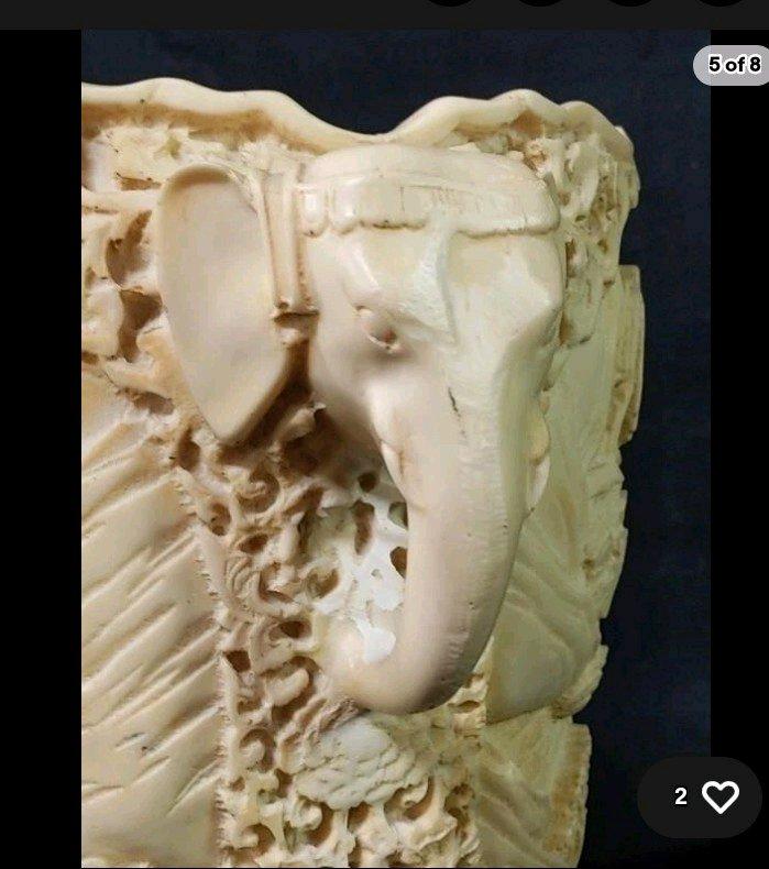 Chinese style collectible vase with 3D carvings of life - Camarillo, California