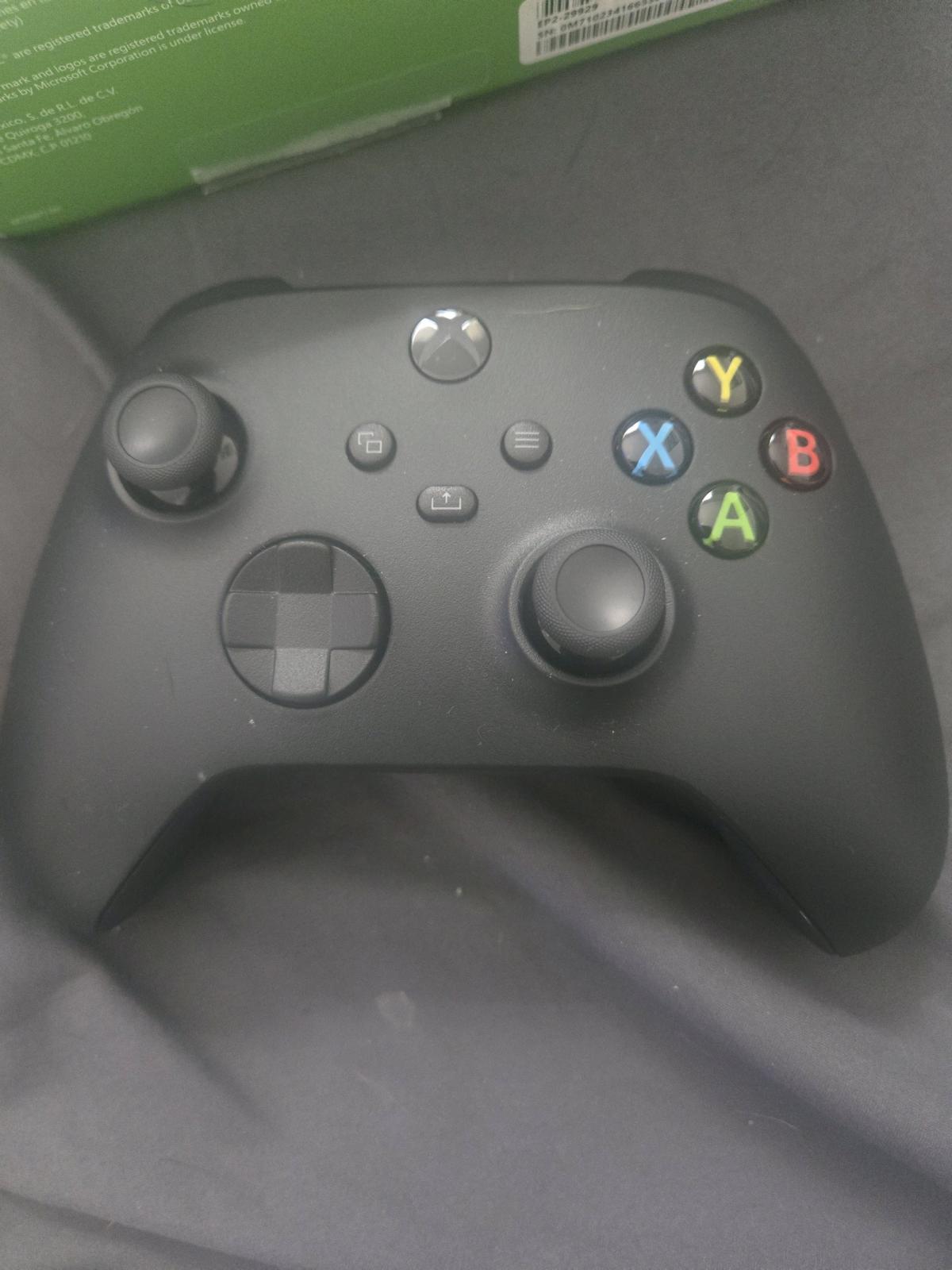 BRAND NEW XBOX SERIES XONE CONTROLLER - Marysville, Washington - FleaMarketBay