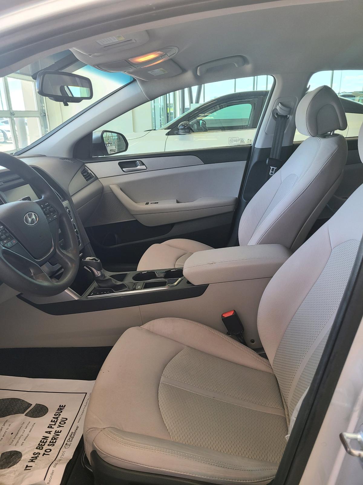 2016 Hyundai Sonata SE - Terrell, Texas - FleaMarketBay