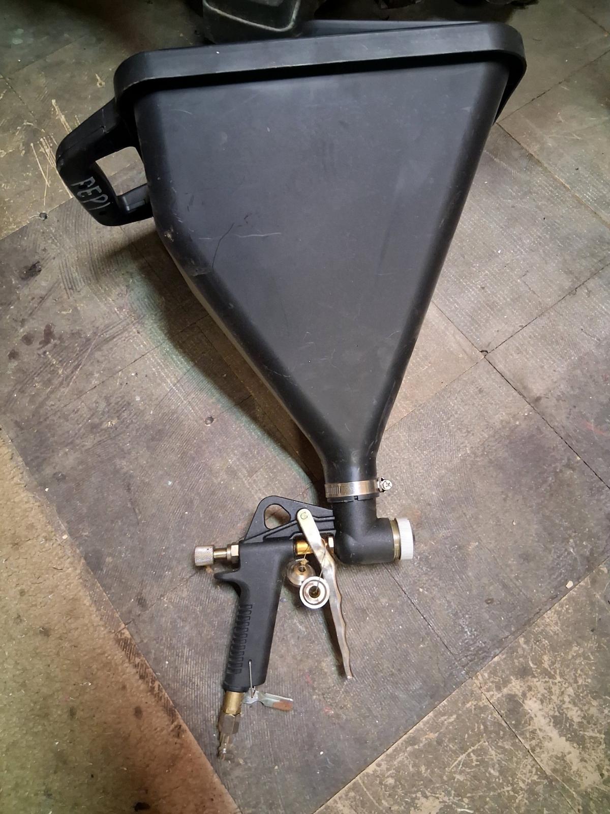 Texture Spray gun and Hopper - Cleveland, Ohio