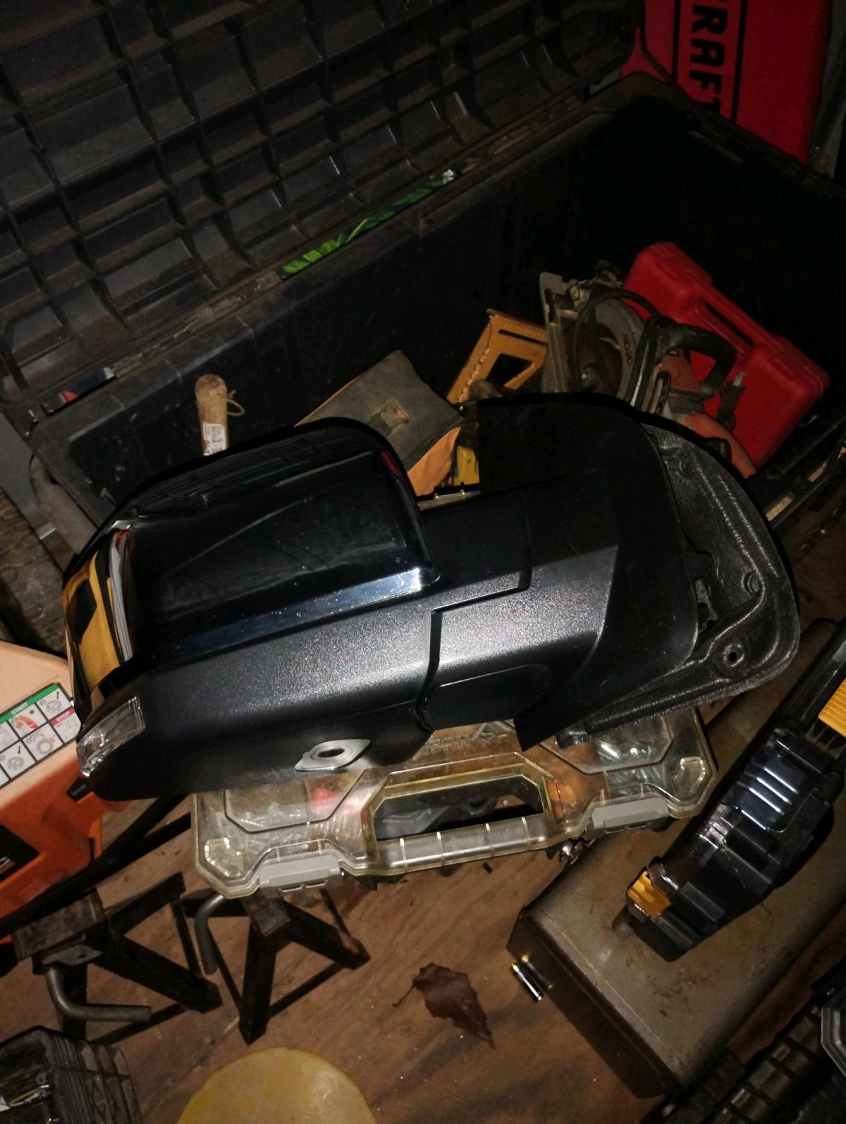 2015 F150 Lariat Right Mirror - Douglas, Georgia - FleaMarketBay