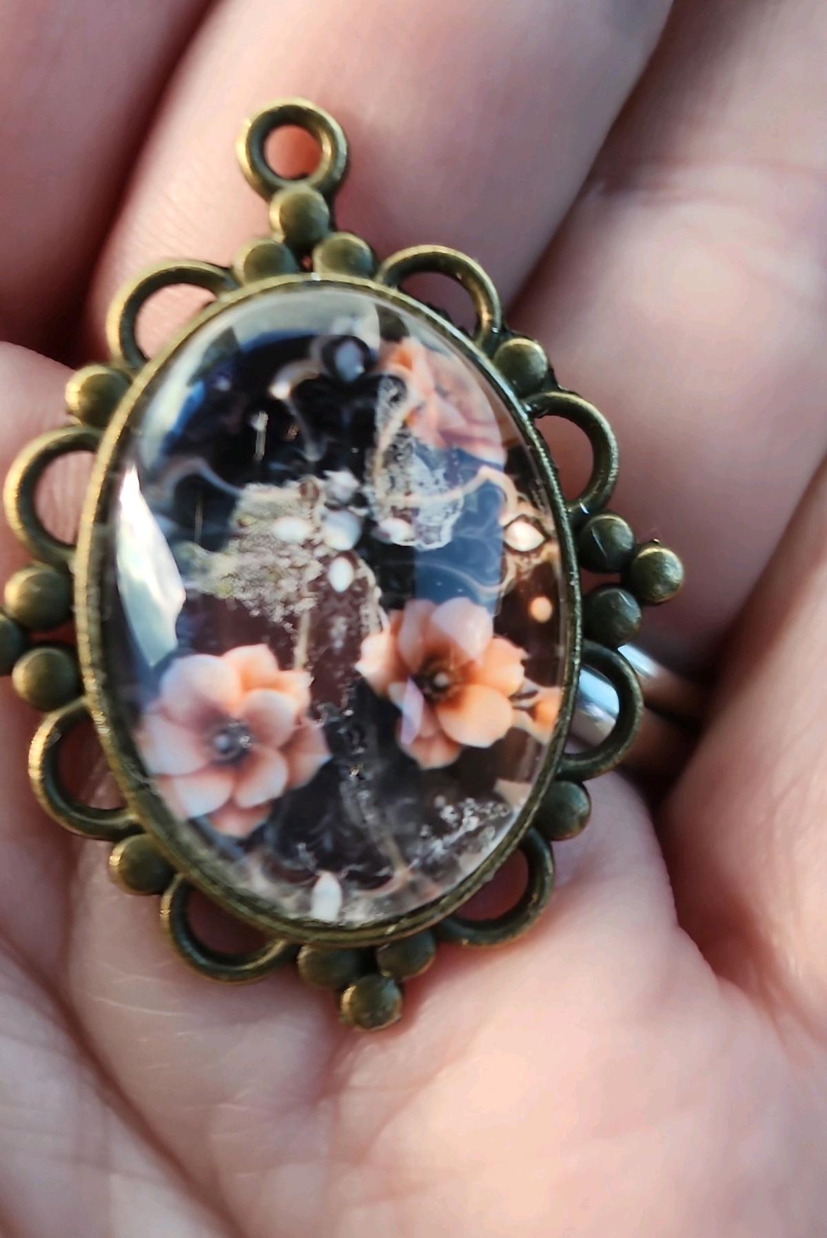 haunted cross picture in a pendant - Romney, West Virginia - FleaMarketBay