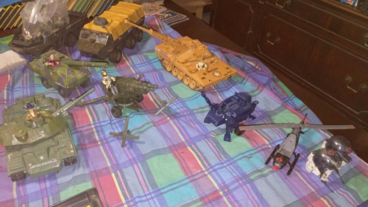 Vintage toys - Morehead City, North Carolina - FleaMarketBay