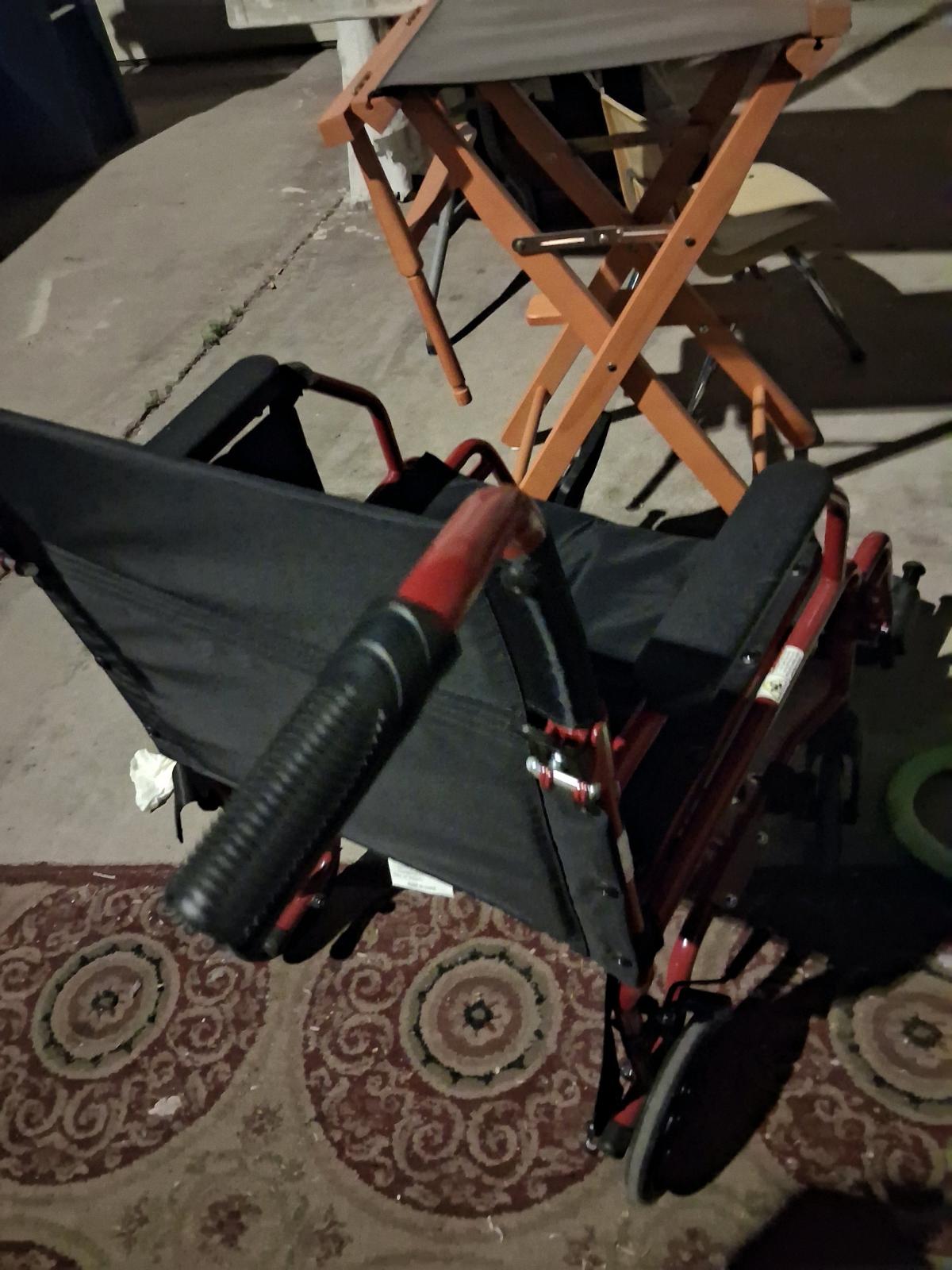 wheel chair - Henderson, Nevada