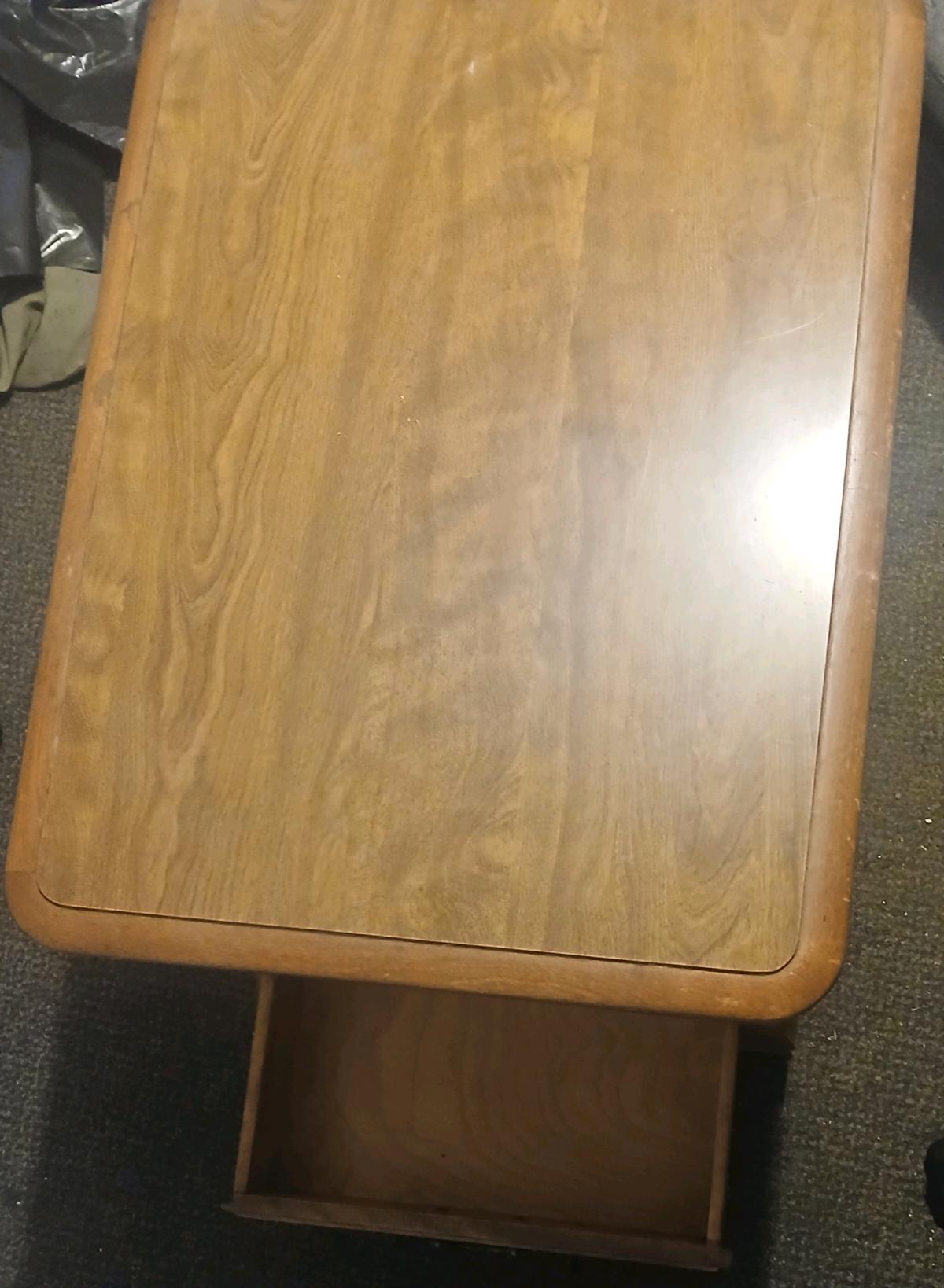 Ethan Allen Endtable - Stroudsburg, Pennsylvania - FleaMarketBay