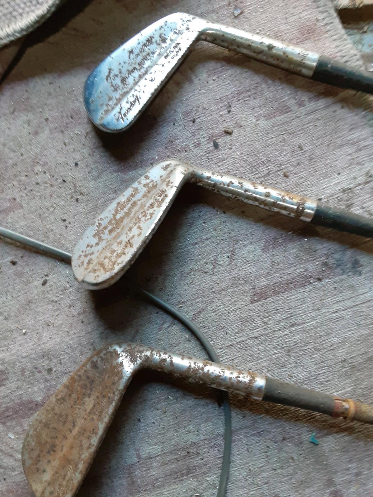 golf set Tommy Jones jr vintage collectors dream - Dillon, South Carolina - FleaMarketBay