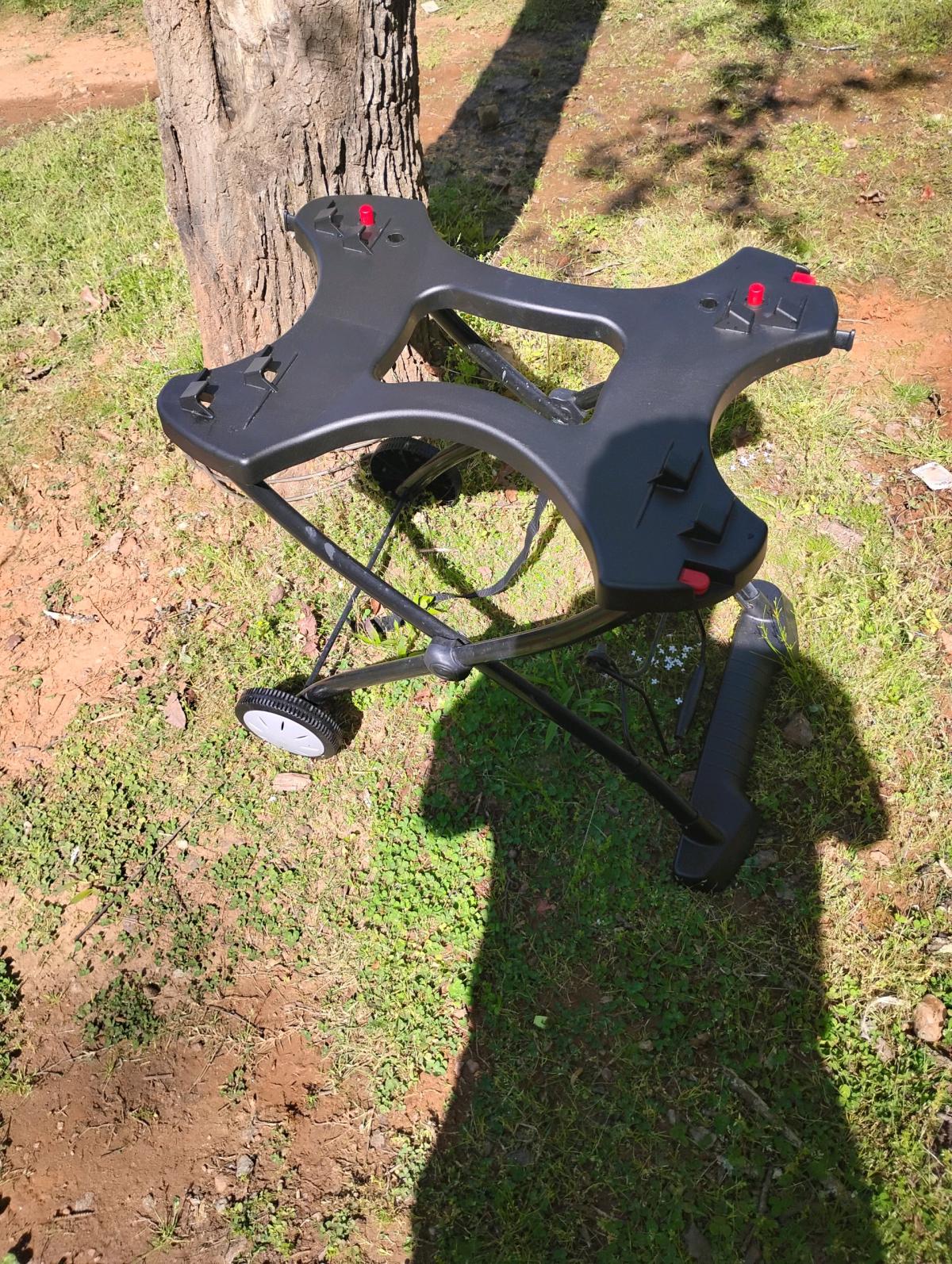 Weber Electric 2400 with cart - Douglasville, Georgia - FleaMarketBay