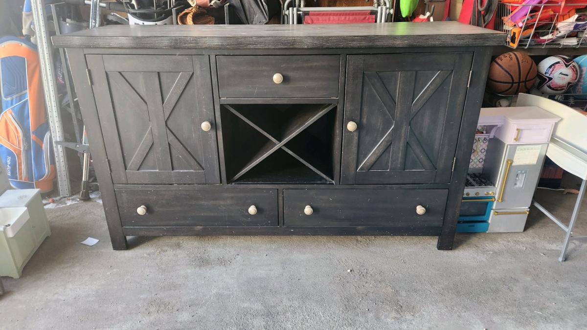 Rustic Modern Farmhouse Dining Set  Table 6 Chairs  Matching - Aurora, Colorado - FleaMarketBay