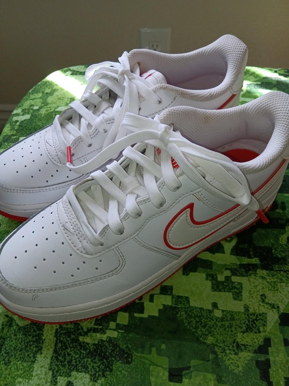 Nike Sneakers - Garden Grove, California - FleaMarketBay