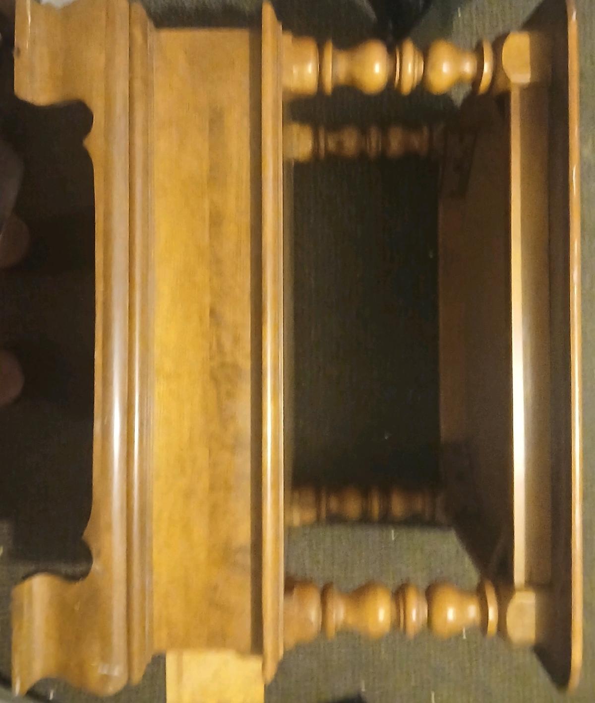 Ethan Allen Endtable - Stroudsburg, Pennsylvania - FleaMarketBay