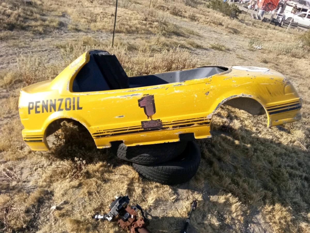 Vintage Pennzoil mini Indystyle gokart - Adelanto, California