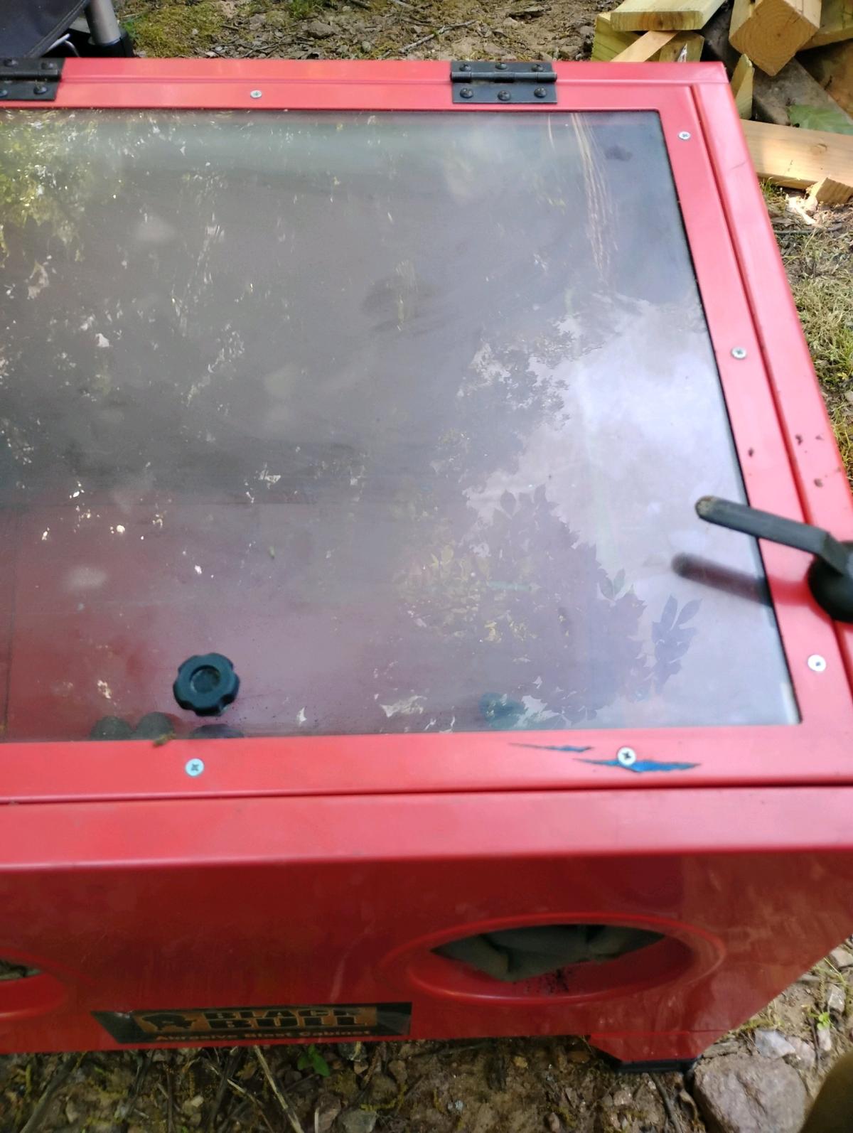 Black Bull Brand Sand blast Box - Douglasville, Georgia - FleaMarketBay