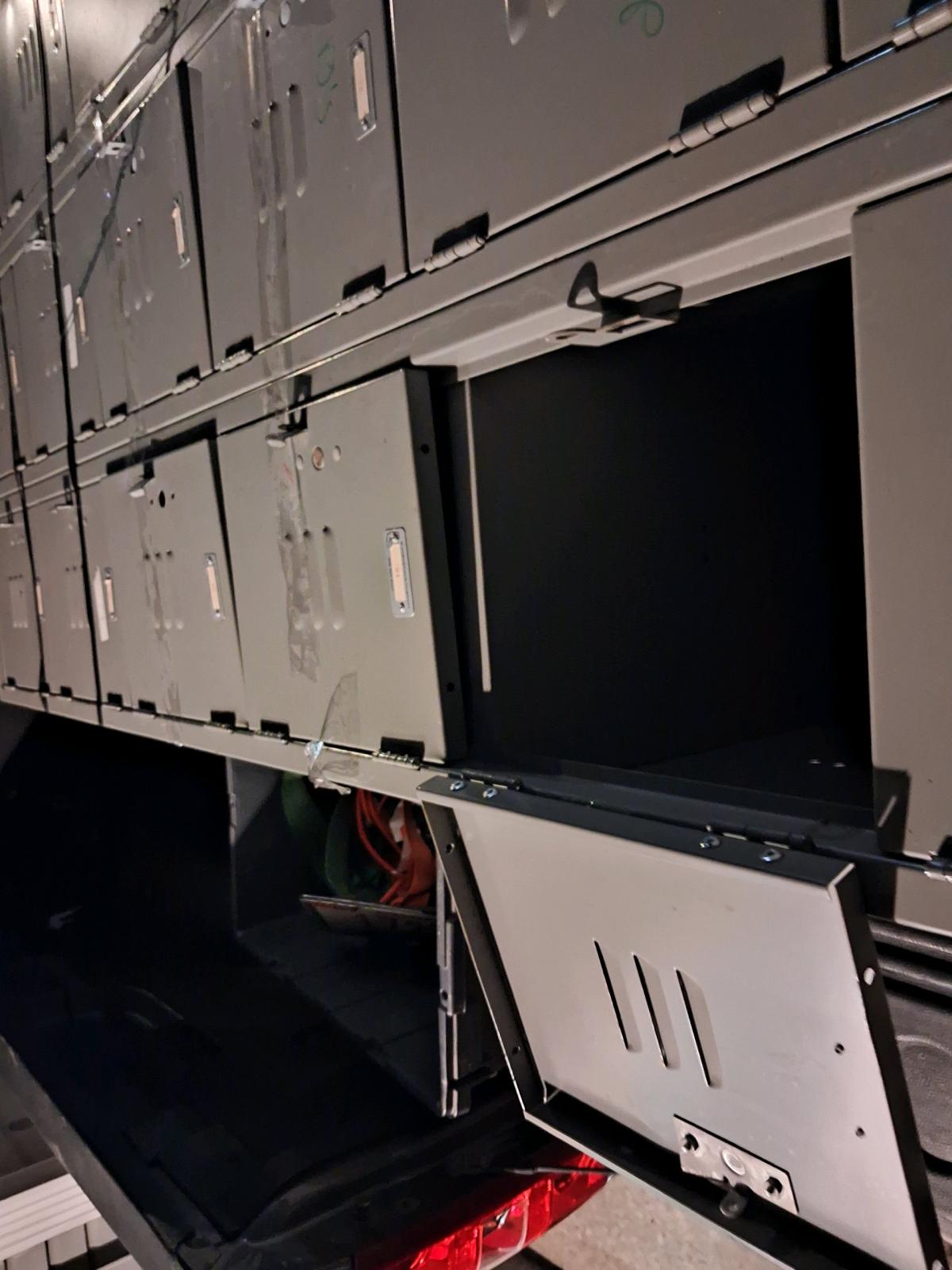 lockers schoolhouse retro industrial - Kokomo, Indiana - FleaMarketBay