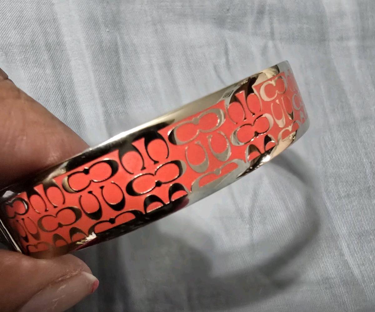 coach bracelet bangle - Allamuchy, New Jersey - FleaMarketBay
