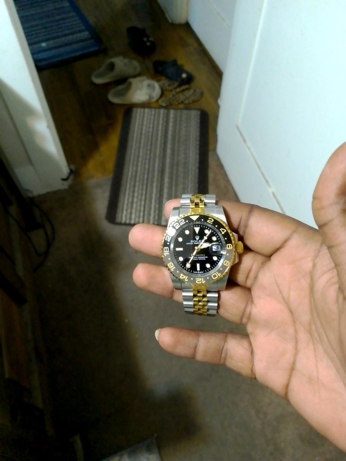 watch - Fullerton, California - FleaMarketBay