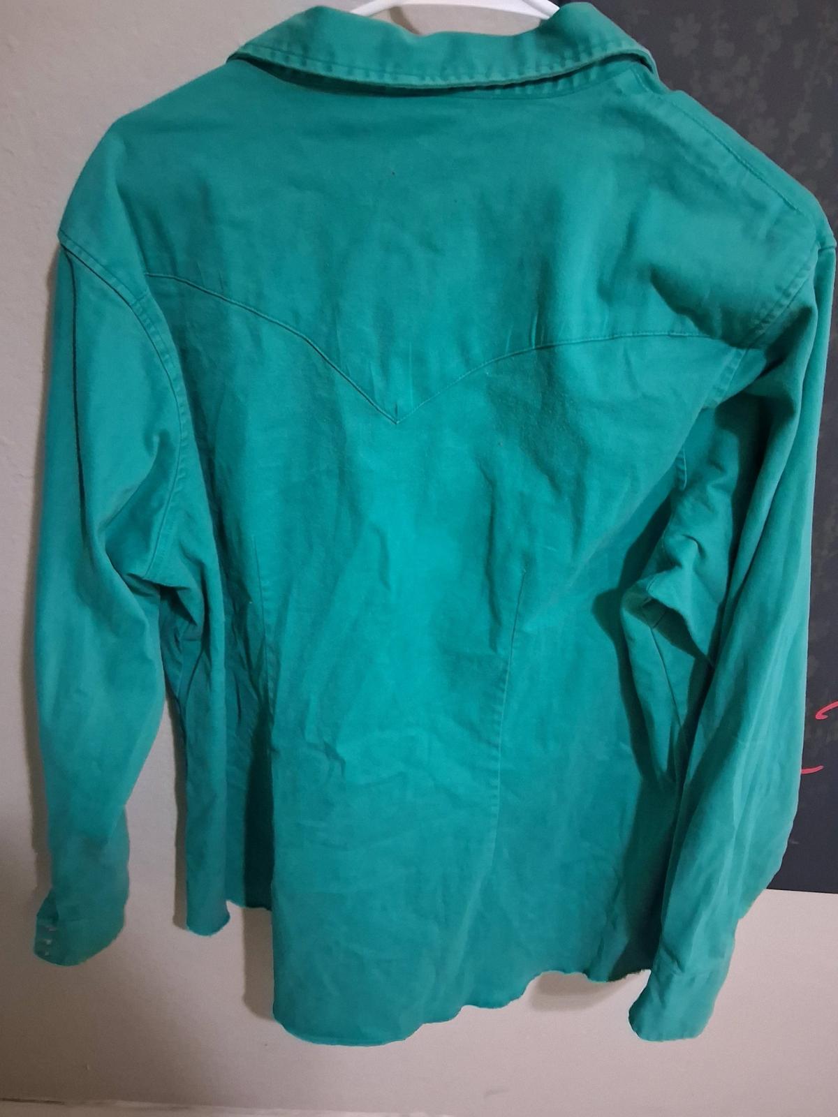 wrangler button up - Riverside, California - FleaMarketBay