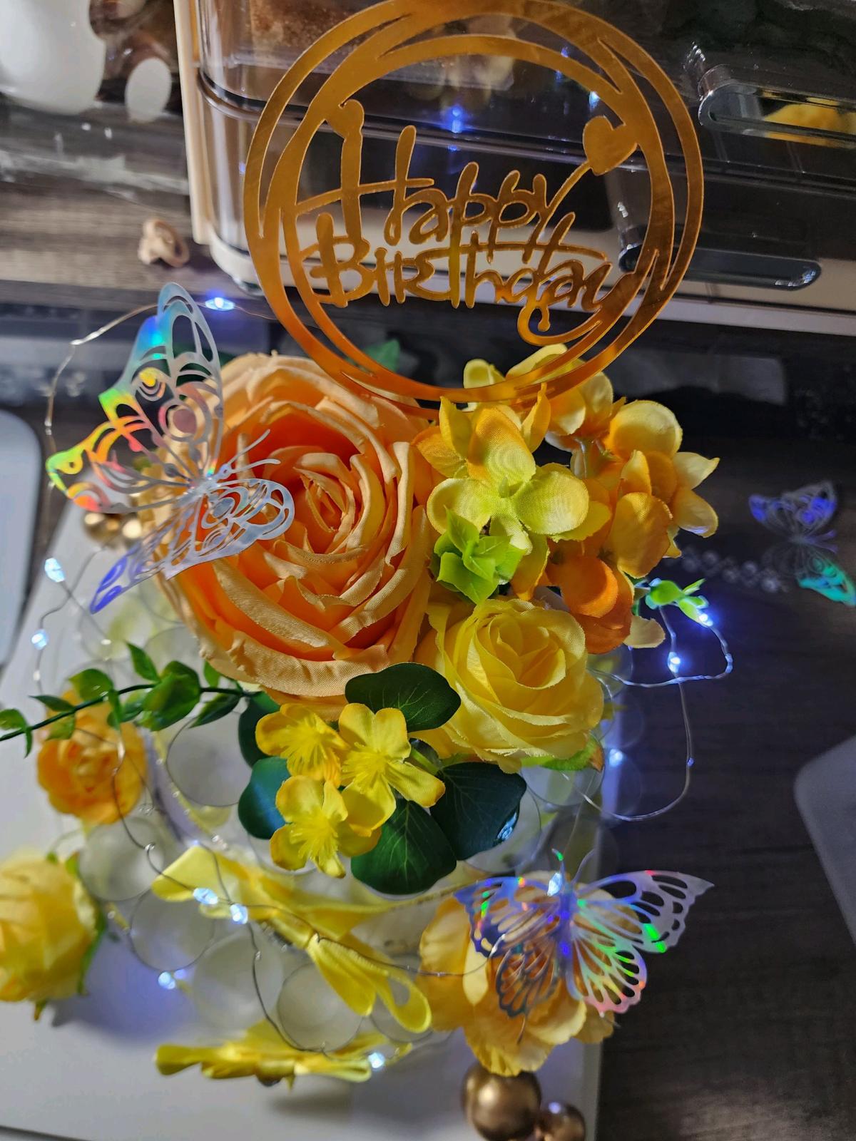 two layers money cake display holder - Appleton, Wisconsin - FleaMarketBay