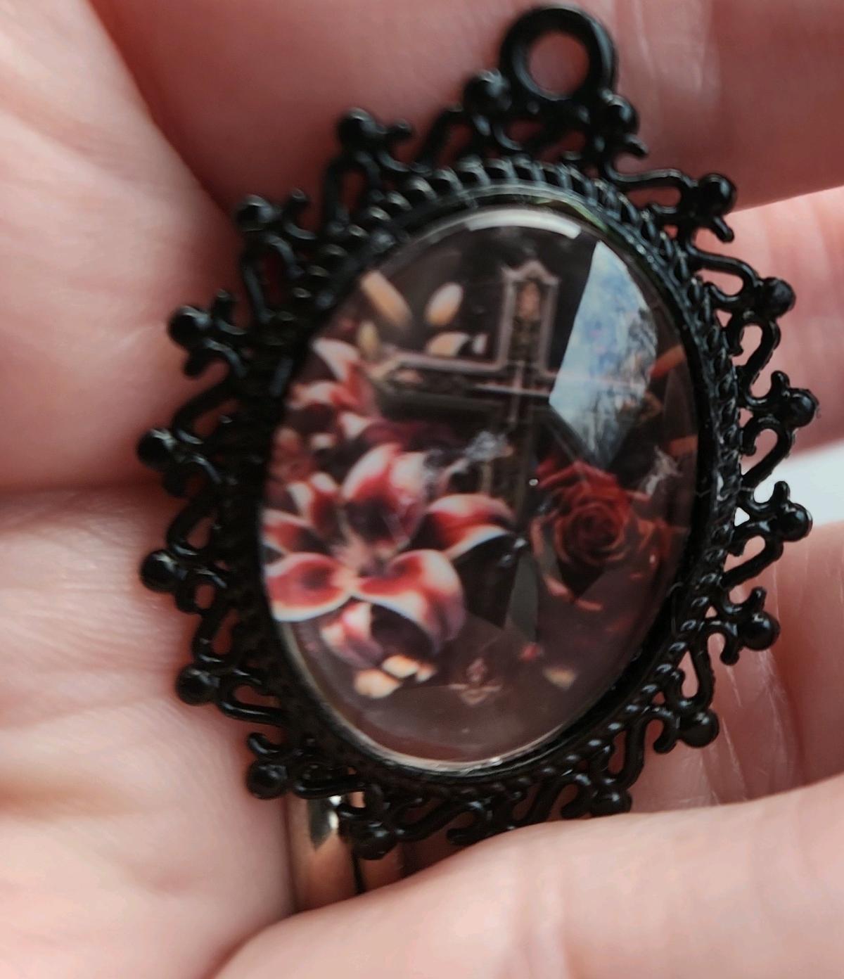 Cross n flowers in black pendant - Romney, West Virginia - FleaMarketBay