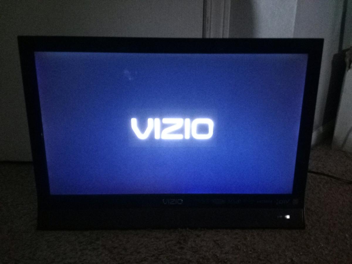 Vizio Full HD Smart TV 24 Inches