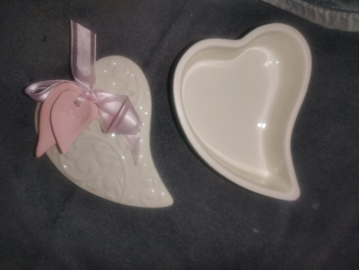 Lenox jewelry box - Philadelphia, Pennsylvania - FleaMarketBay