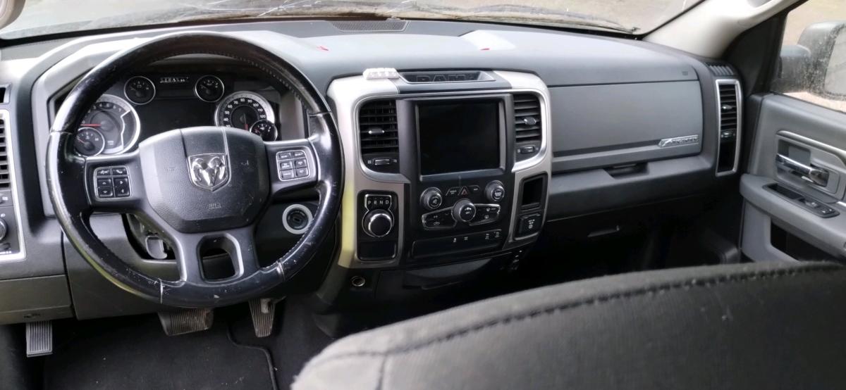 Dodge ram 1500 hemi bighorn - Riverdale, Georgia