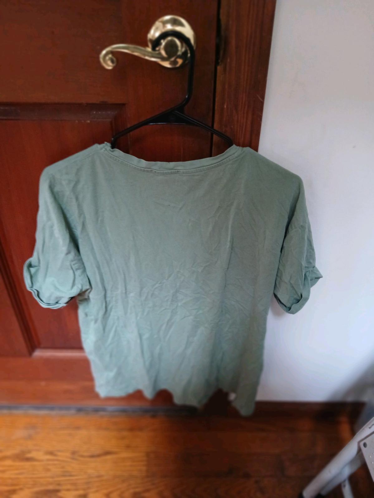 womens Zara tee shirt - Auburn, Washington - FleaMarketBay