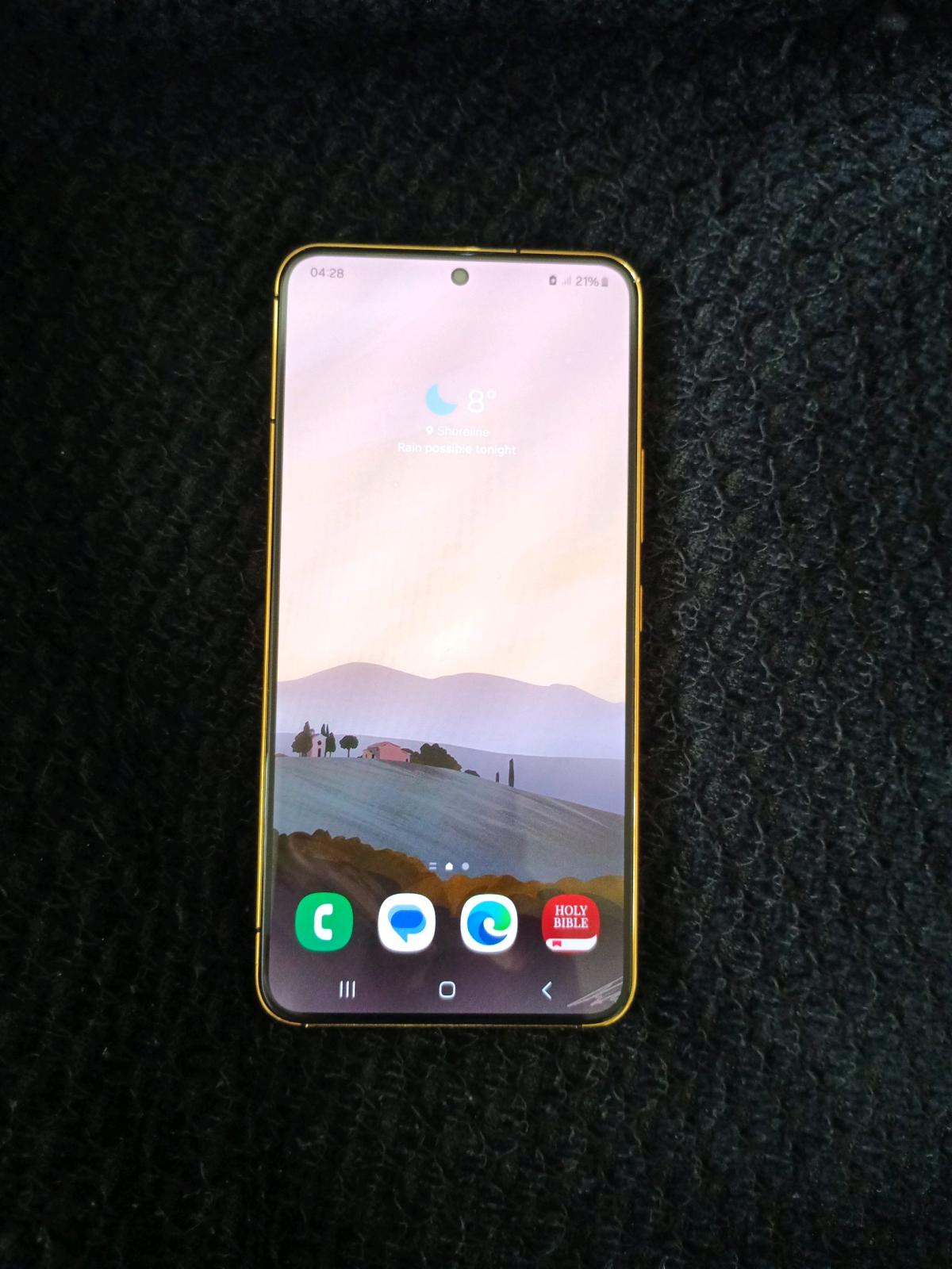 Samsung Galaxy S22 24k gold - Seattle, Washington - FleaMarketBay