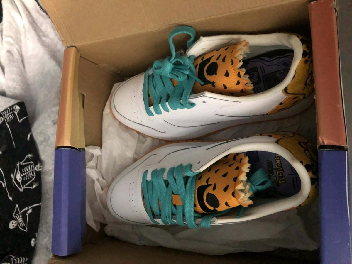 Flintstone sneakers size 7 - New Port Richey, Florida - FleaMarketBay