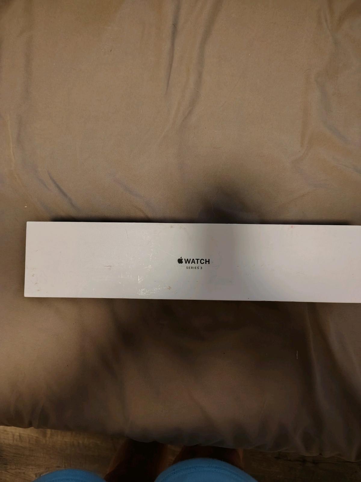 Apple Watch Series 3 38mm Empty Box Gold Aluminum  Pink Band - Acworth, Georgia - FleaMarketBay
