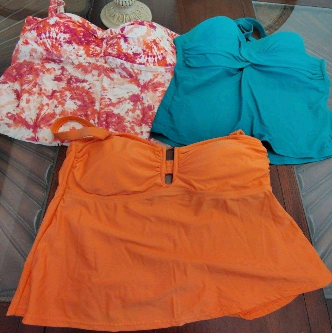 ladies clothes - Hudson, Florida