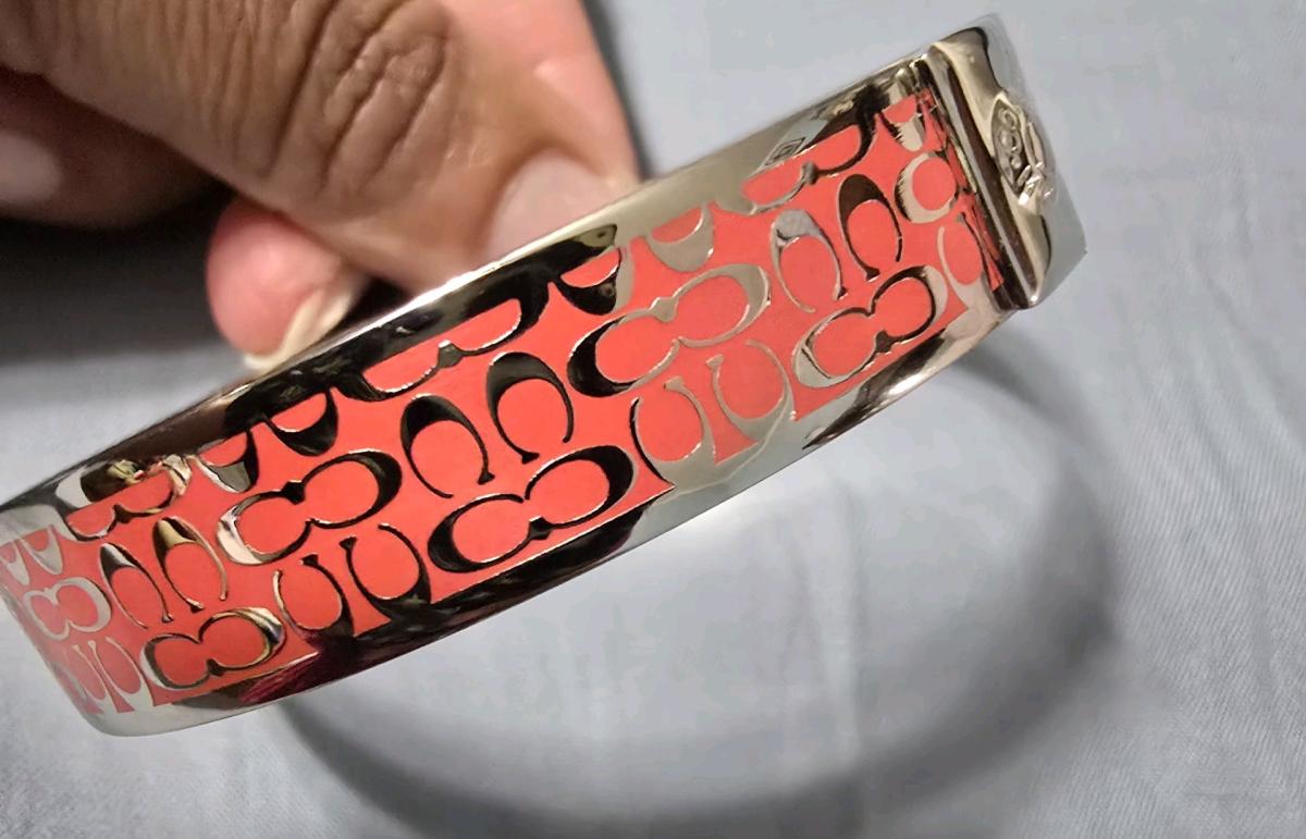 coach bracelet bangle - Allamuchy, New Jersey - FleaMarketBay