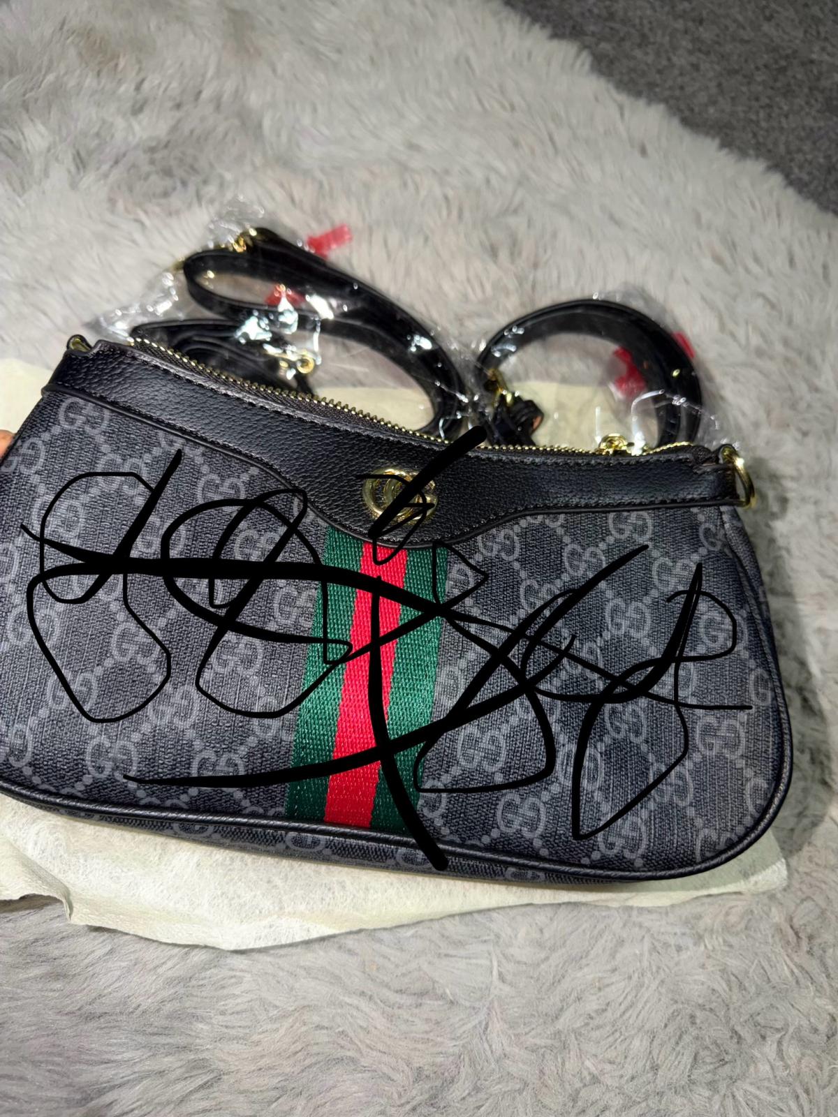 bolso de diseador - California City, California - FleaMarketBay