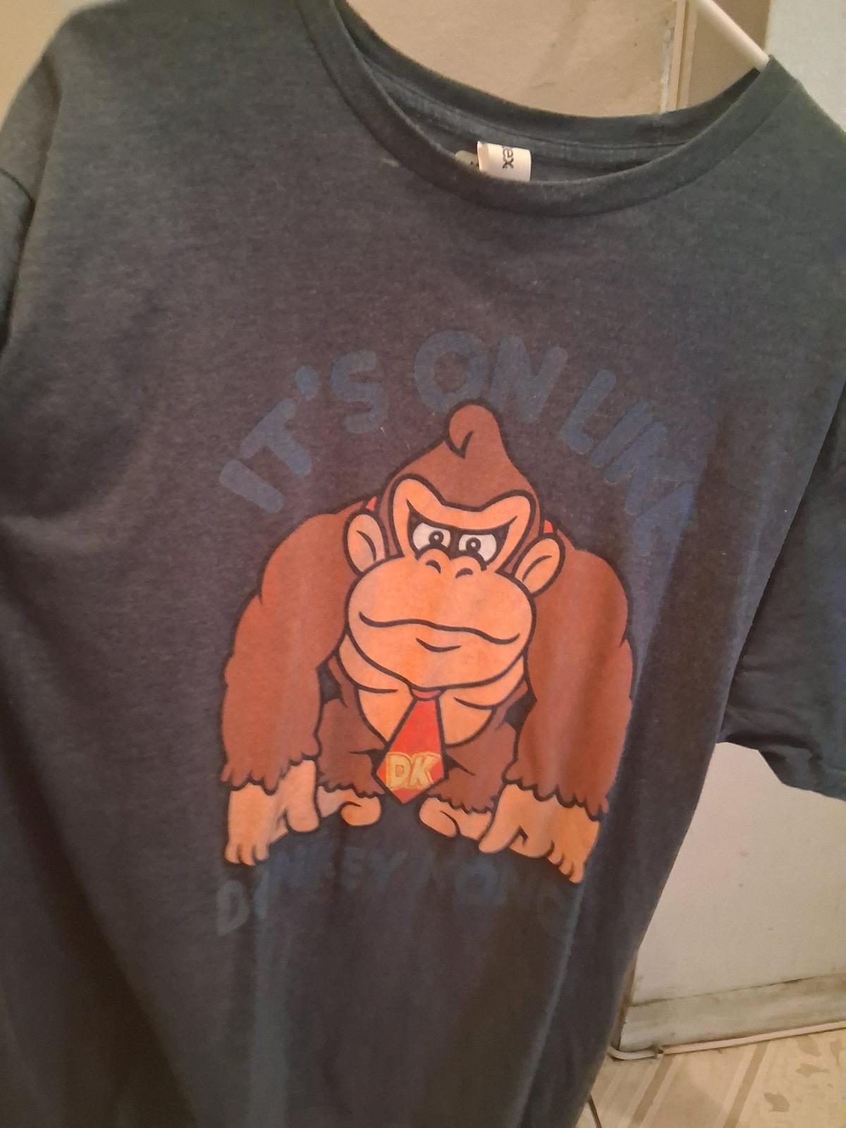 Its On Like Donkey Kong Blue T Shirt Blue Size XL for Men - North Hollywood, California - FleaMarketBay