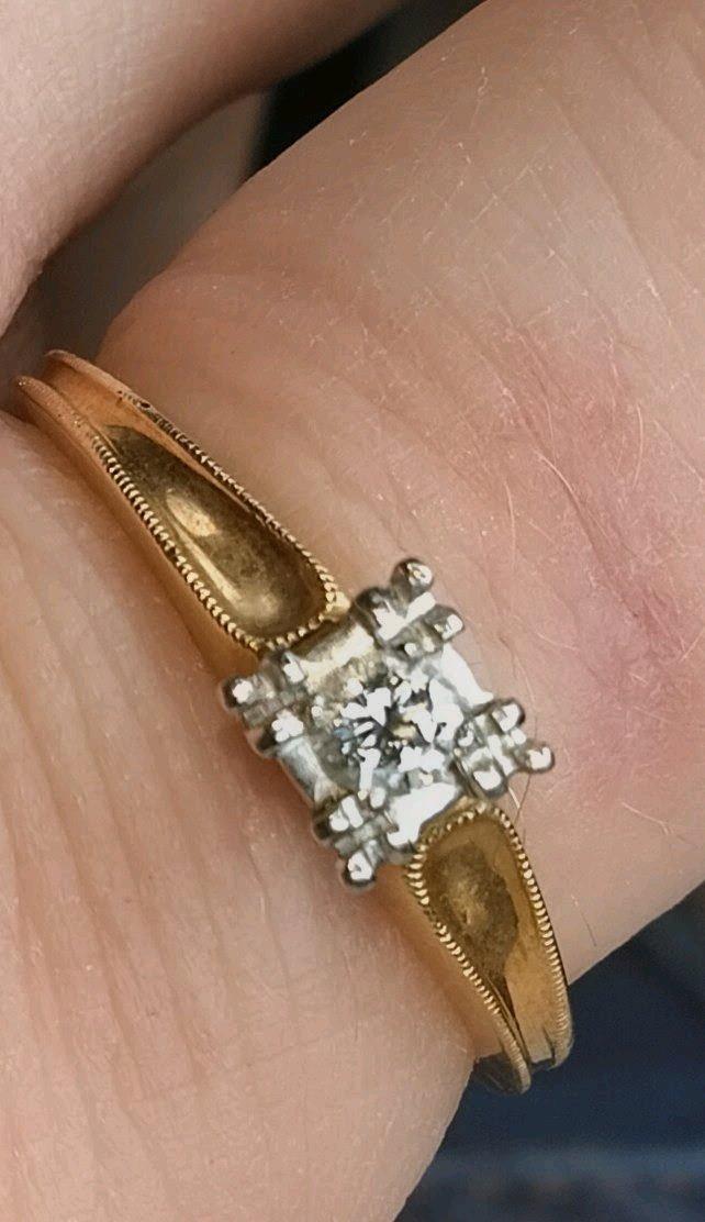 womens rings - Grand Rapids, Michigan - FleaMarketBay