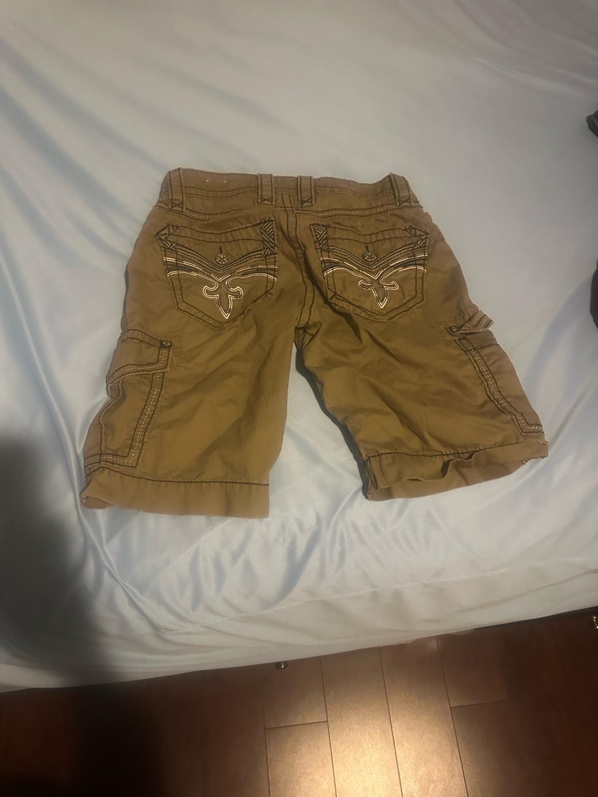 rock revival Men cargo shorts khaki Size 30 - Garden Grove, California - FleaMarketBay