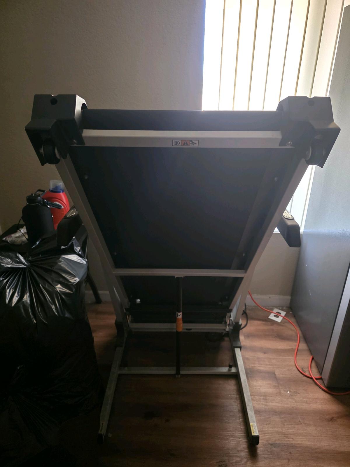 Treadmill MUST GO ASAP - Gardena, California - FleaMarketBay