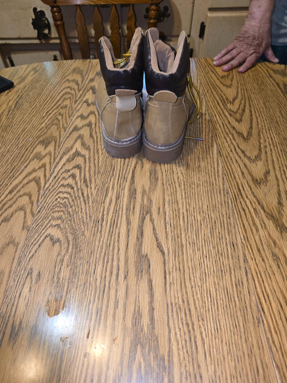mens tan work boots size 10 - High Point, North Carolina - FleaMarketBay