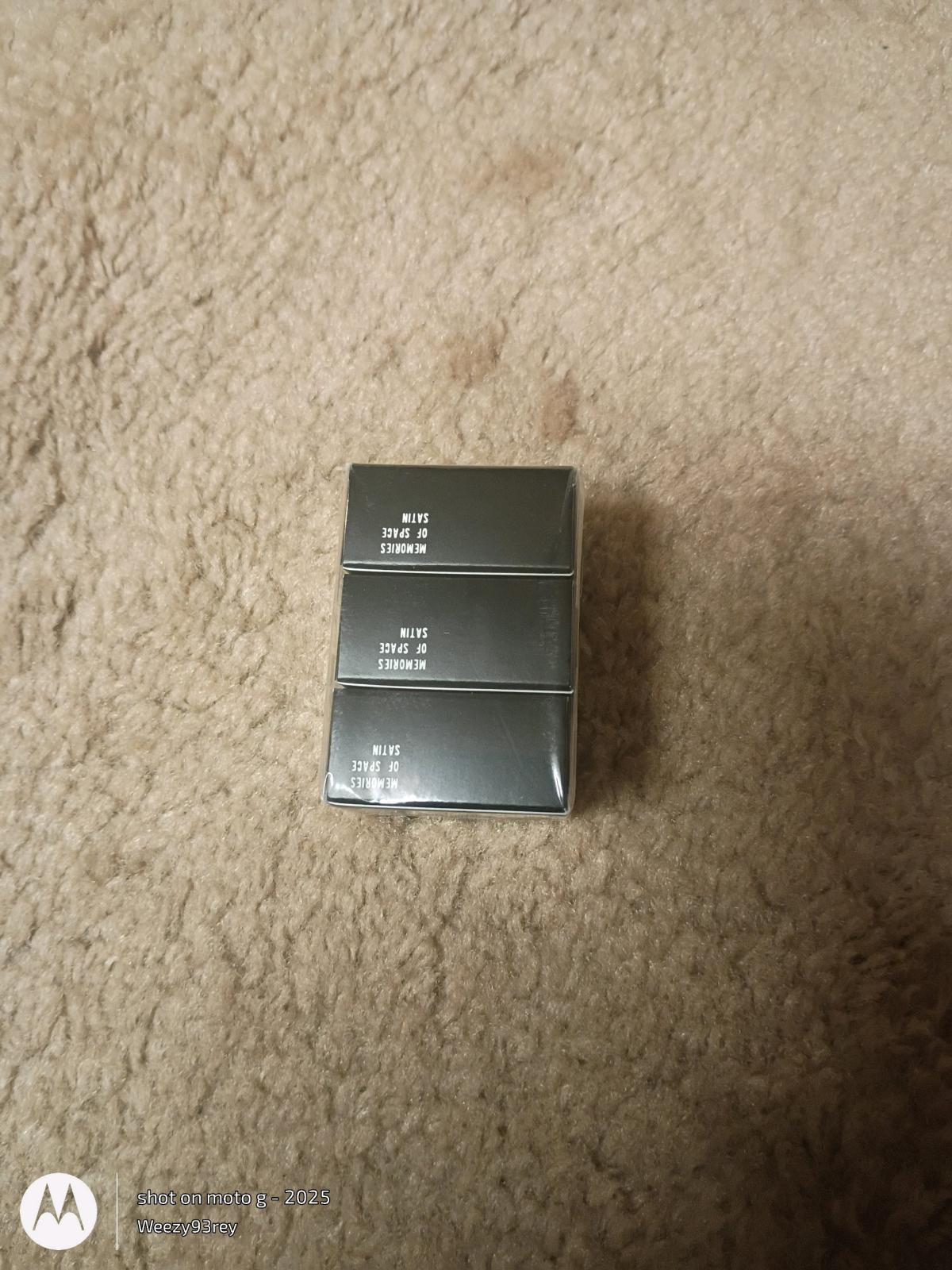 Mac Eye shadow 3 pack color yellow - Baltimore, Maryland - FleaMarketBay