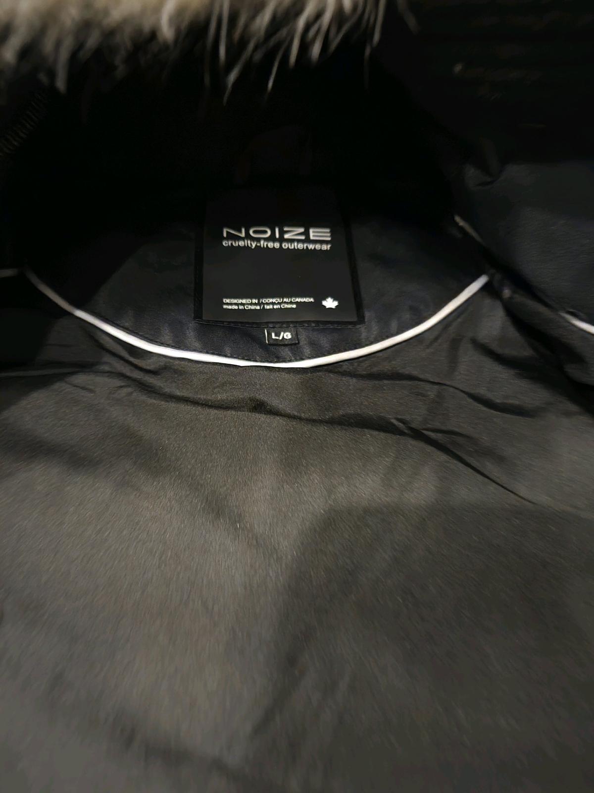 Noize Women long parka sz large Brand New Never worn - Woodbridge, New Jersey - FleaMarketBay