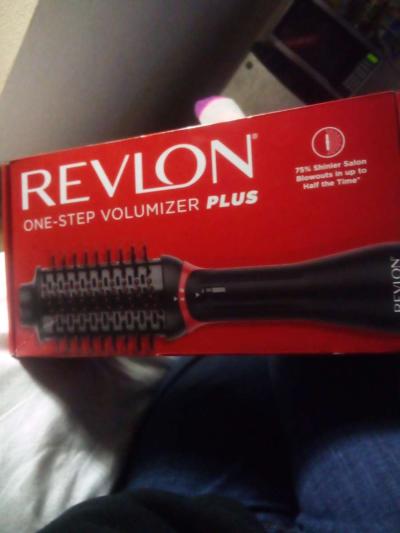 Revlon one step volumnizer plus
