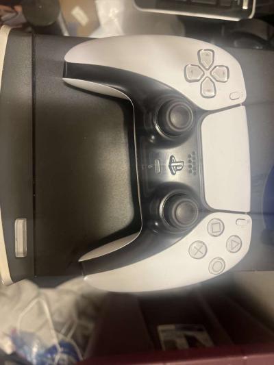 PlayStation 5 controller - Thumbnail 3