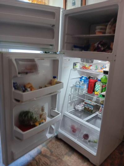 refrigerator - Thumbnail 3