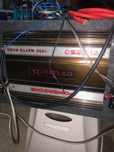 Subwoofer Amp And Cables - Thumbnail 3